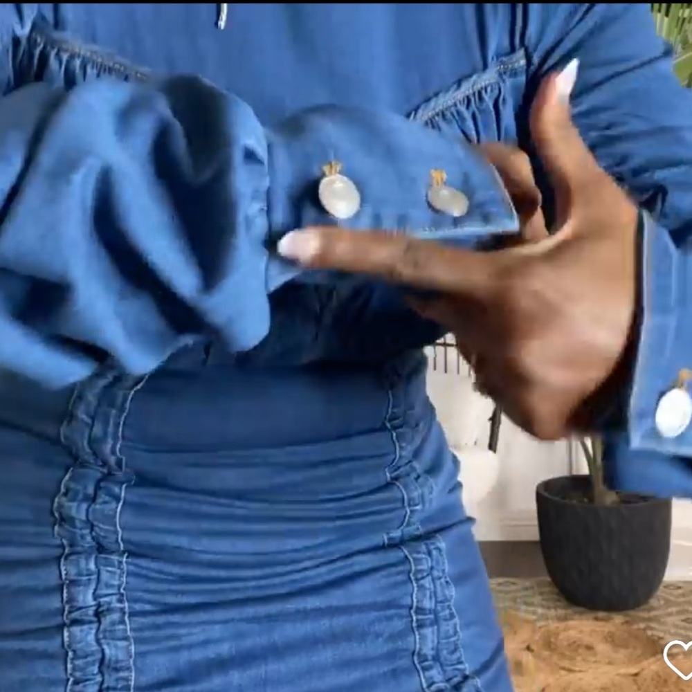 Long sleeve Denim dress with ruching details - Picture 7 of 7